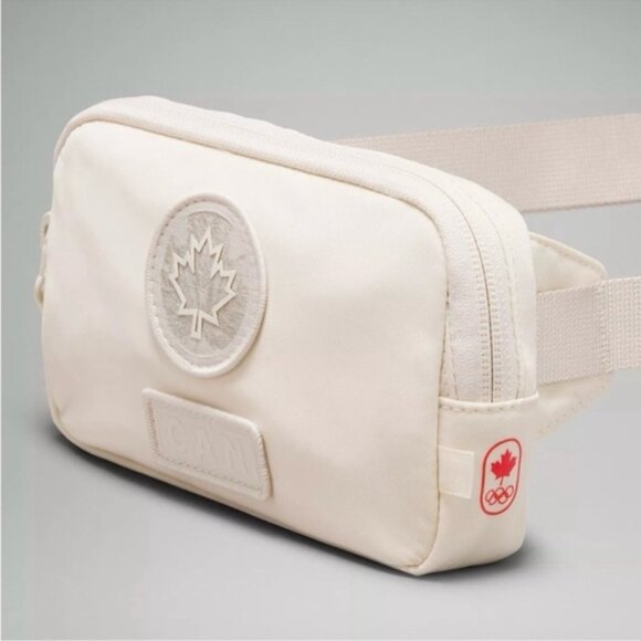 Lululemon NWT future legacy mini belt bag Olympic - Picture 7 of 12